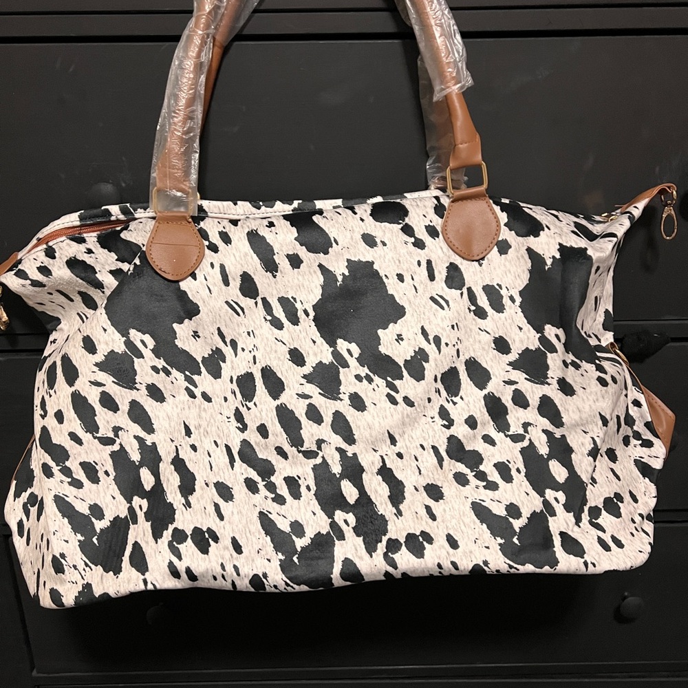 NWOT Stylish Black and White Cow Print UNISEX WEEKEND BAG
